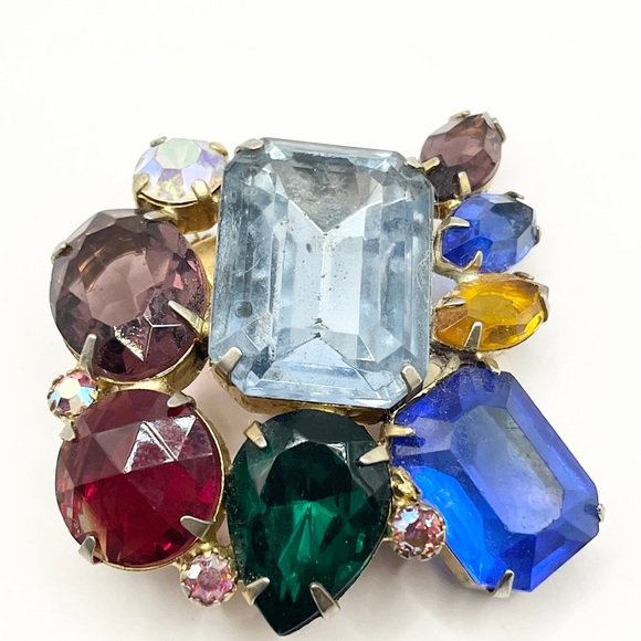 Vintage Art Glass Cluster Rhinestone Jeweled Brooch Pin - Picture 3 of 6